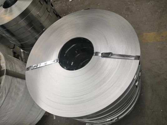 0.8mm 0.5mm 0.6mm 두께 SGCC 피부 통과와 ± 1% 관용과 함께 핫 덤프 진열 스틸 스트립