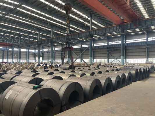 ASTM A36 2.5mm 3mm 두께의 강철 코일 선박 판 등급 탄소 강철을 위한 롤에 있는 열불철 스트립