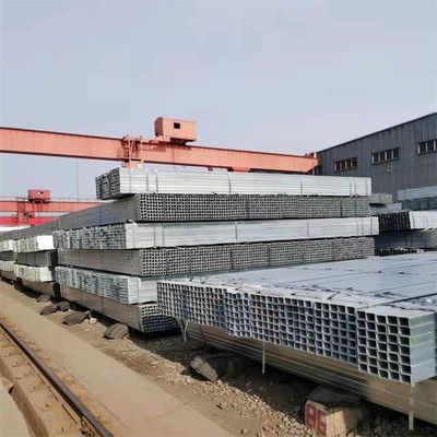 2024 헐 섹션 핫 롤 직사각형 탄소 강철 파이프 피부 패스 및 절단 용 용접 된 진열 제곱 강철 파이프