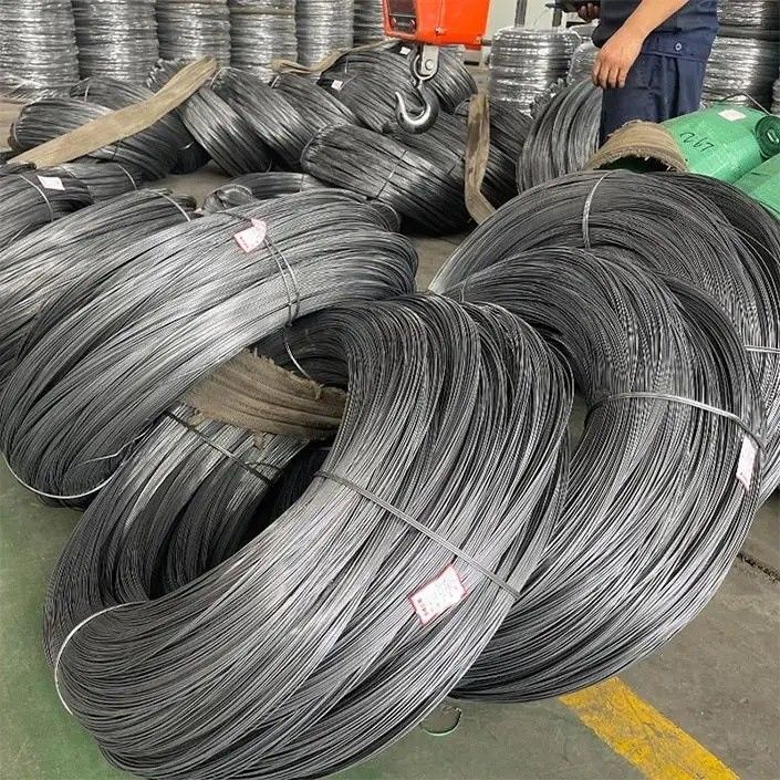 Q195 Q235 6.5mm 저탄소 고온 롤 스틸 와이어 스탠 앙일 블랙 와이어 무료 샘플 지름 0.6 6.0mm